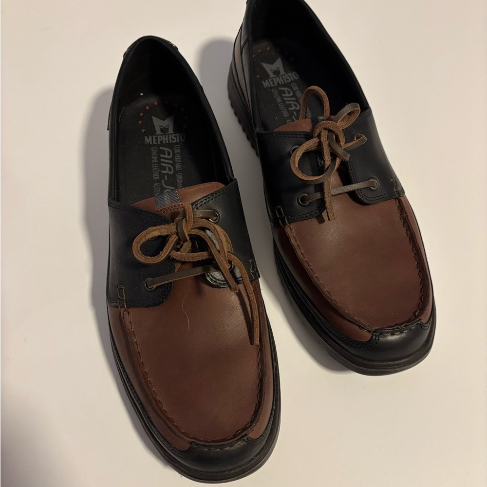 Mephisto Men's Brown and Black Leather Boat Shoes. Size 13.